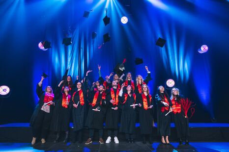 Photo de la cérémonie de remise de diplômes de l'ISH