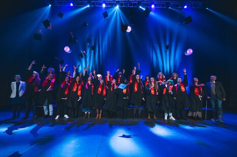 Photo de la cérémonie de remise de diplômes de l'ISH