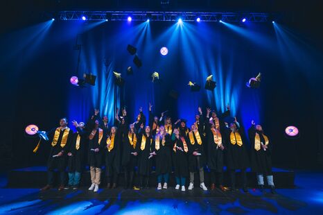 Photo de la cérémonie de remise de diplômes de l'ISH