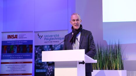 Ceremonie-Retraites-2023_Directeur INSA-HdF