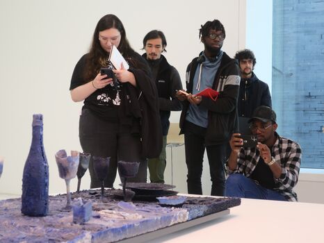 Les étudiants du master Études curatoriales au MusVerre