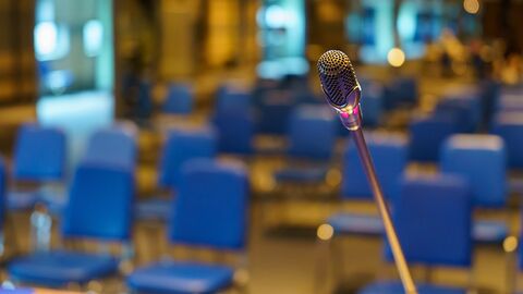 Micro en salle d'exposé