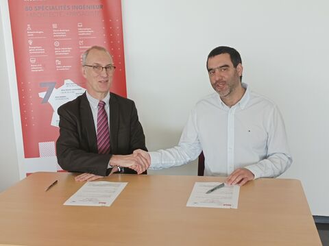 signature_convention_axa