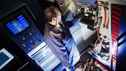 Simulateur physique de processus thermo-mécaniques