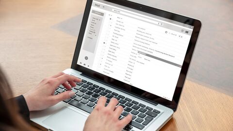 Déposer une offre par mail